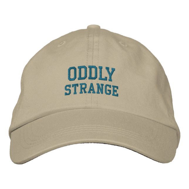 Brodée casquette ÉTRANGEMENT ÉTRANGE (Devant)