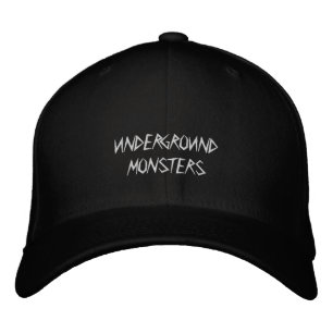 BRODÉE CASQUETTE MONSTRES SOUS-TERRE