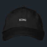 Brodée Dirigez les rues avec ce Casquette noir imprimé pa<br><div class="desc">Règle en style - Le casquette KING imprimé sur mesure en noir élégant offre un ajustement audacieux et ajustable pour n'importe quel look.</div>