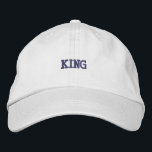 Brodée Élégant Casquette blanc avec Casquette de texte Ki<br><div class="desc">Fabriqué en coton doux, ce casquette réglable présente le texte "King" en broderie en gras. La conception légère assure un confort d'usure quotidienne tout en ajoutant une mention à votre style.</div>