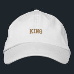 Brodée King Moderne Casquette En Coton Avec Élégant<br><div class="desc">Le texte "King" est brodé en caractères gras sur ce casquette en coton blanc,  lui donnant un look moderne et élégant. La sangle réglable est parfaite pour toute taille de tête et usure quotidienne.</div>