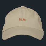 Brodée Le Casquette du roi Khaki où le style rencontre le<br><div class="desc">Élégance sous-jacente : Ce casquette kaki ajustable est muni de "King" brodé sur le devant,  offrant une façon subtile mais élégante d'ajouter une touche royale à votre tenue.</div>