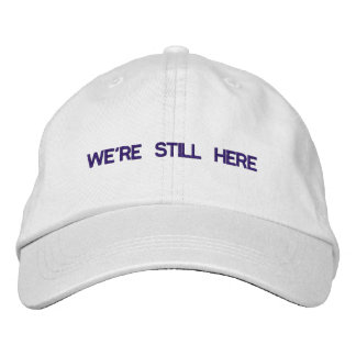 Brodée Nous sommes toujours là casquette ajustable
