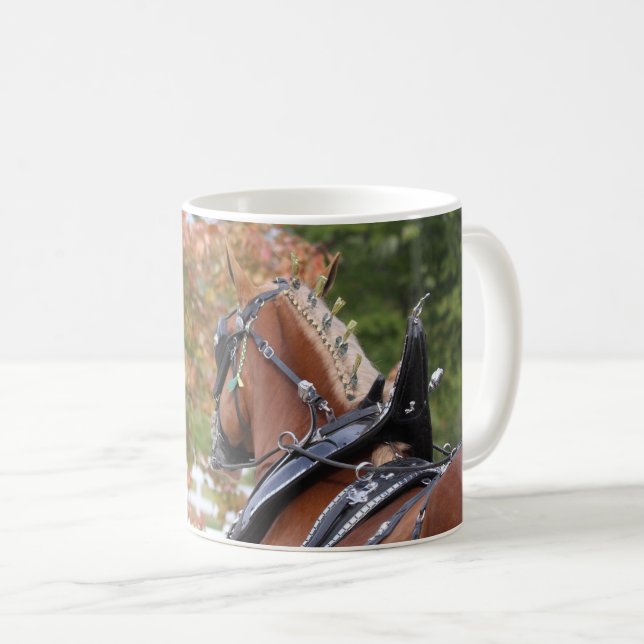 Brouillon belge Cheval en baudrier tasse (Devant droit)