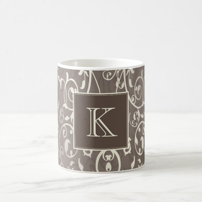 Brown Élégant Monogram Mug (Centre)