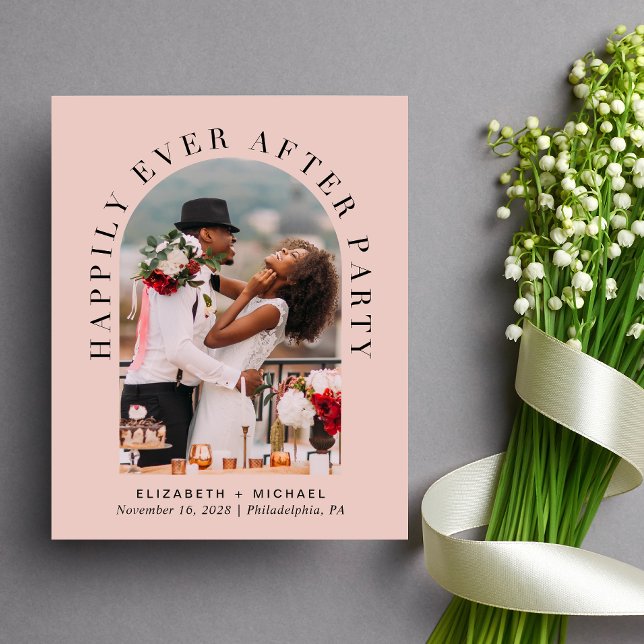 Budget Arc Photo Mariage Réception Invitation (Celebrate your love story with an invitation showcasing your favorite photo in an elegant arch frame)