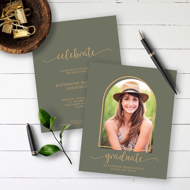Budget Boho Arch Green Gold Photo Graduation (Créateur téléchargé)