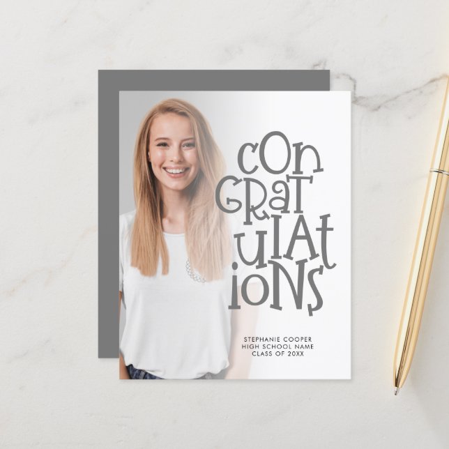 Budget Congrats Photo Grey Graduation Faire-part (Devant/Arrière en situation)