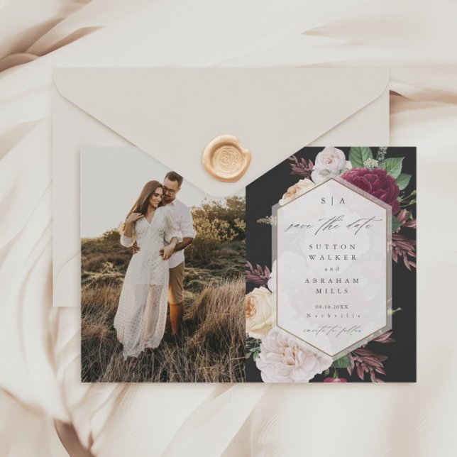 Budget Floral Mariage Photo Enregistrer la date (Vintage Floral Bouquet Black Budget  Photo Wedding Save the Dates.)