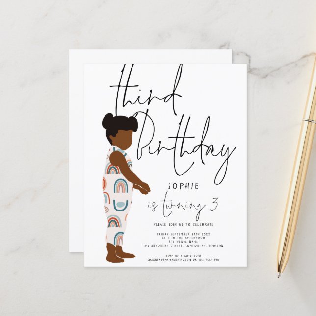 Budget Girl Dark Hair 3e anniversaire invitation (Devant/Arrière en situation)
