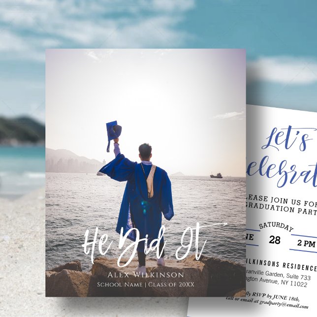 BUDGET Il L'A Fait Moderne Photo Grad Invitation (Créateur téléchargé)