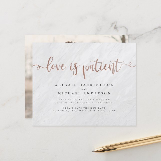 Budget Marbre & Rose Gold Script L'amour est patie (Devant/Arrière en situation)
