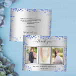 Budget mariage argent carte de remerciements photo<br><div class="desc">Ajoutez 3 de vos propres photos et une note de remerciement. Un arrière - plan faux argenté avec du texte et du cadre noirs. confettis bleu royal. Le texte : Merci sur l'avant et vos noms sur l'arrière sont écrits avec une écriture manuscrite stylisée avec des swashes.</div>
