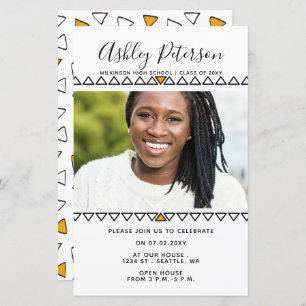 Budget mignon Moderne Photo Graduation Invitation