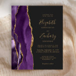Budget Purple Gold Agate Dark Faire-part de mariag<br><div class="desc">Le bord gauche de cette élégante faire-part de mariage moderne est orné d'une bordure d'aquarelle violette ornée d'une parties scintillant en faux or. Le texte personnalisable combine écriture manuscrite couleur or, cuivre et polices italiques sur un arrière - plan gris fusain foncé. L'envers est assorti d'une agate violette et dorée....</div>