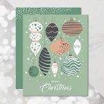 Budget Rétro Arbre de Noël Ornements Carte de vaca<br><div class="desc">Les petites cartes de voeux de Noël élégantes de 4, 5 po x 5, 6 po présentent des ornements rétro vintage sur un arrière - plan vert menthe à l'avant et votre accueil personnalisé à l'arrière. Ces cartes de voeux abordables sont imprimées sur papier de 110 livres disponibles en 3...</div>