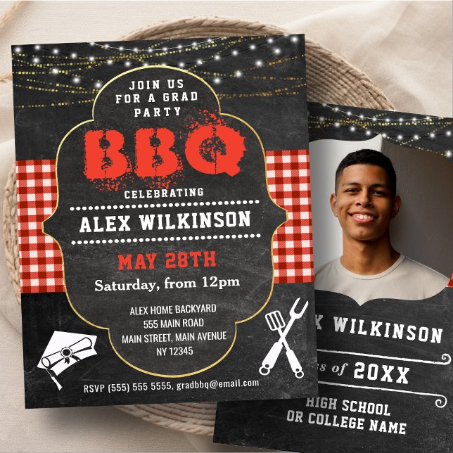 BUDGET Rustic Chalkboard BBQ Party Grad Invitation (Créateur téléchargé)