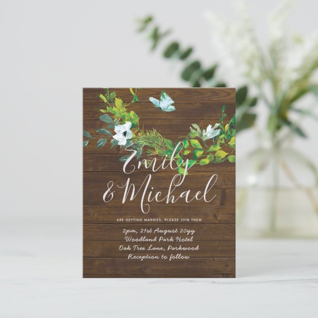 Budget Rustique Woodland Green Wedding Invite (Debout devant)