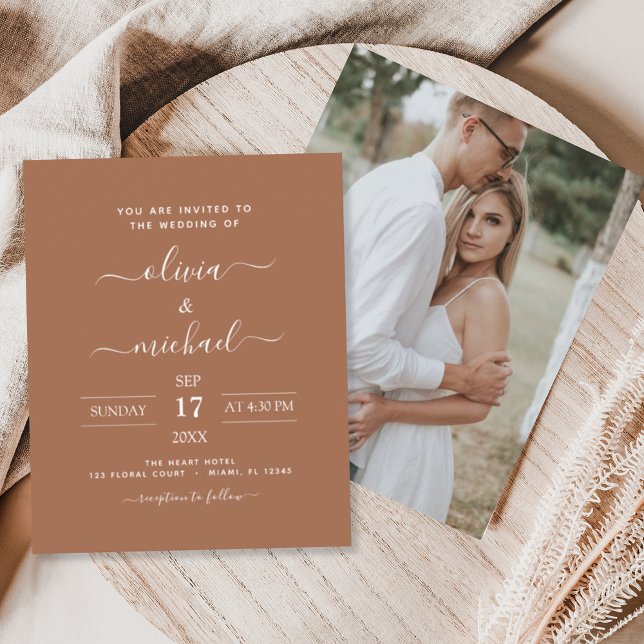 Budget Terracotta Boho Mariage Invitation moderne (Créateur téléchargé)