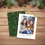 BUDGET Vert Or Simple Script Photo de Noël<br><div class="desc">BUDGET Green Gold Simple Script Modern Joyeux Noël Photo Carte de vacances avec vos photos préférées et un script simple mais élégant Joyeux voeux de Noël. Le dos est orné d'un motif festif mais élégant de feuilles en feuille d'or, de pins et d'autres plantes botaniques d'hiver sur un arrière -...</div>