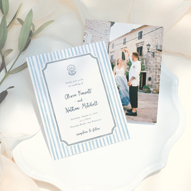 Budget Whimsical Retro Blue Stripes Wedding (Créateur téléchargé)