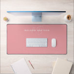 Bureau Monogramme minimaliste rose simple<br><div class="desc">Simple rose minimaliste Monogramme Bureau Mat</div>