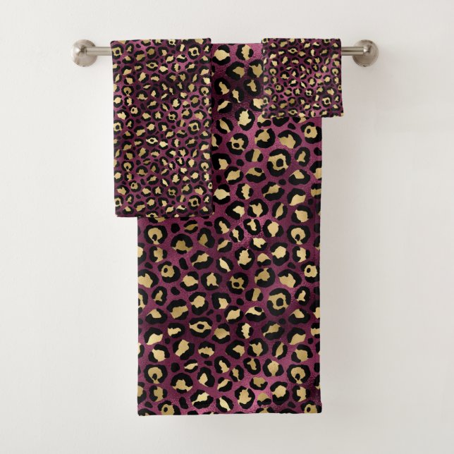 Burgundy et Gold Leopard Series Design 1 (En situation)