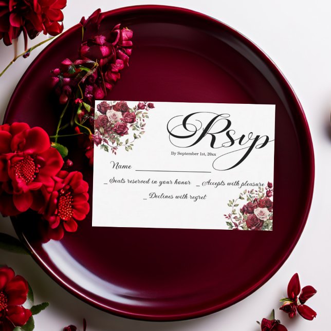 Burgundy Floral moderne Script Wedding Carte RSVP (Créateur téléchargé)