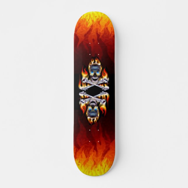 Burning Skulls Skateboard (Devant)