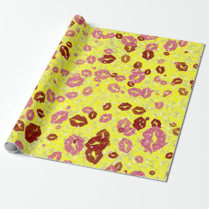 Cadeau Baisers rouges et roses en papier d'emballage jaun