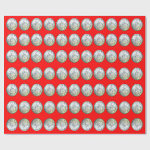 Cadeau Boules d'argent sur papier d'enveloppement rouge