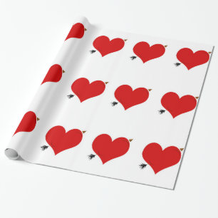 Cadeau Coeurs avec flèches enveloppant du papier