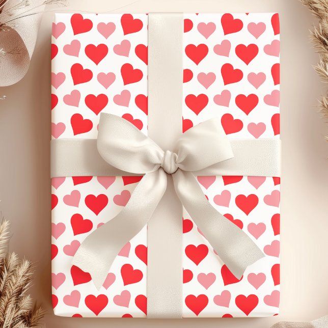 Cadeau Cœurs roses rouges charmants sur papier d'emballag (Créateur téléchargé)