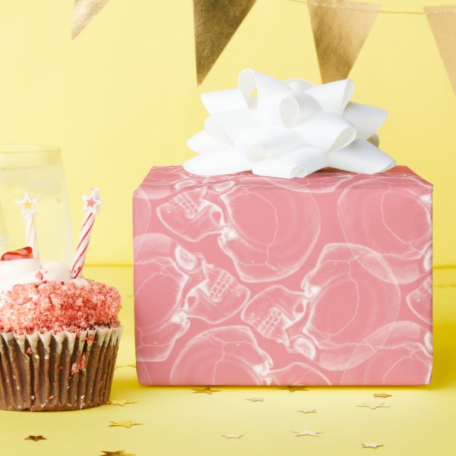 Cadeau Crâne sur papier d'enveloppement rose (Fête d'anniversaire)