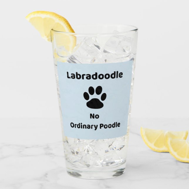 Cadeau en verre de chien de Labradoodle (Devant glace)