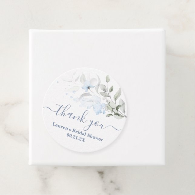 Cadeau Étiquettes de faveur florales bleu poussiéreux (En situation)