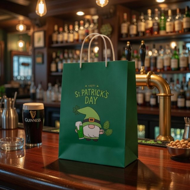 Cadeau Moyen Sac en papier vert Gnome pour la Saint-Patrick (Créateur téléchargé)