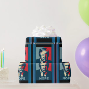 Cadeau Papier à enveloppement Trump Nope