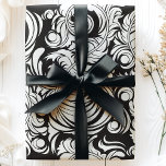 Cadeau Papier arabesque vintage plumes motif noir et blan<br><div class="desc">Ce papier d'emballage arabesque vintage plumes motif noir et blanc présente un design complexe de plumes tourbillonnantes dans une palette de couleurs classique noir et blanc. Parfait pour ceux qui apprécient l'élégance vintage, ce papier d'emballage est idéal pour les événements formels, les cadeaux sophistiqués ou pour ajouter une touche de...</div>