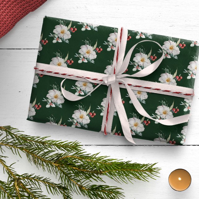 Cadeau Papier d'emballage de vacances botanique vert (Green Boho Floral Christmas Botanical Holiday Wrapping Paper by Painted Paperie
)