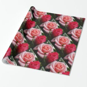 Cadeau Papier Motif à enveloppement rose et rouge Roses