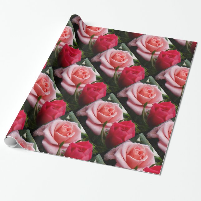 Cadeau Papier Motif à enveloppement rose et rouge Roses (Déroulé)