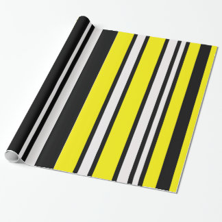 Cadeau par papier d'emballage rayé