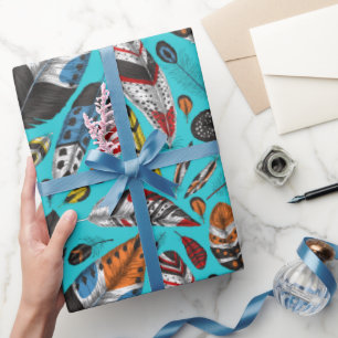 Cadeau Plumes colorées enveloppant du papier
