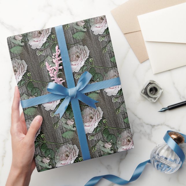 Cadeau Roses sur papier Patiné d'enrobage de bois (Cadeaux)