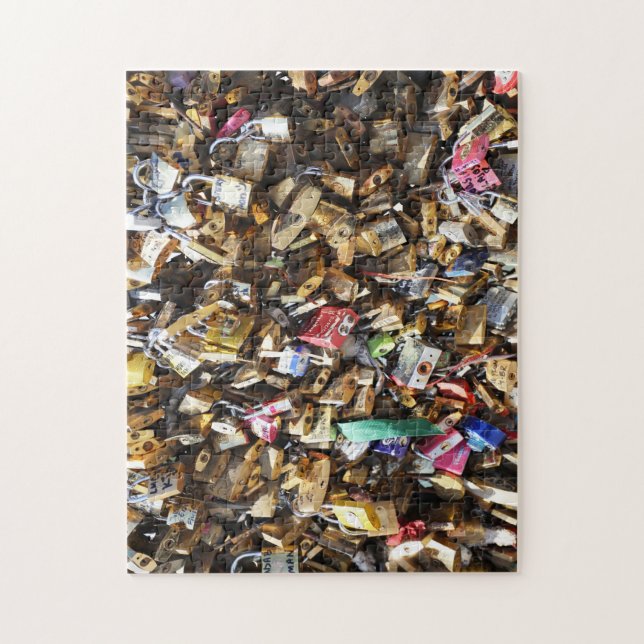 Cadenas d'amour du Pont des Arts Paris. Puzzle (Vertical)