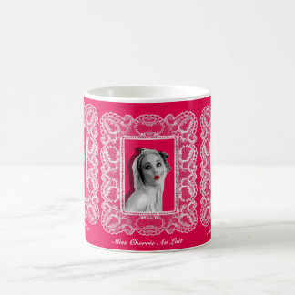 Cadre de dentelle Retro Pinup Girl Motif Mug rose 