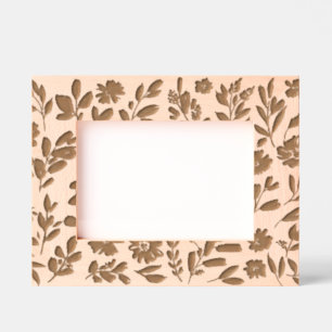 Cadre en bois gravé à motif floral étiqueté Fra