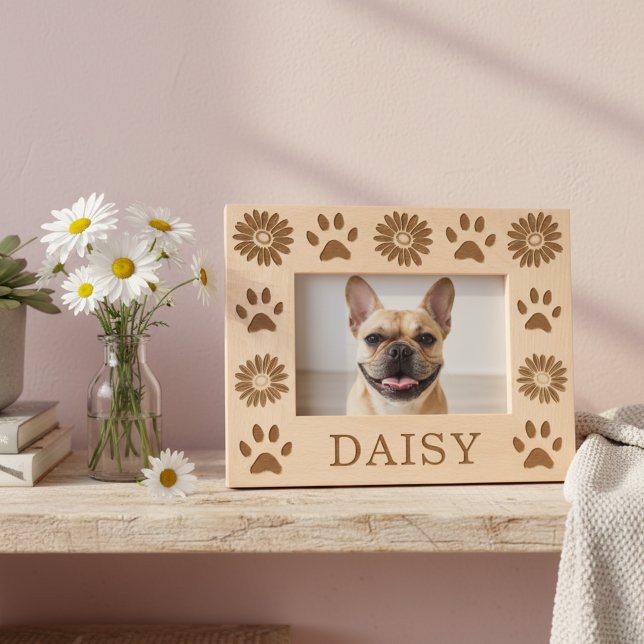 Cadre photo personnalisé en bois avec fleurs de ma (🌼🐾 A daisy for every paw print – custom photo frame for your pet’s portrait!)