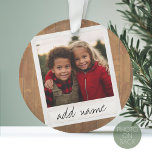 Cadre photo rustique avec Instagram Carré et bois<br><div class="desc">Un design vintage et tendance avec une bordure d'image rétro que vous pouvez ajouter votre selfie ou portrait préféré d'un ami. Utilisez une photo carré pour créer un cadeau unique et personnel ou garder le chiot hipster et faire un souvenir tendance. Si vous avez besoin d'ajuster les images, cliquez sur...</div>